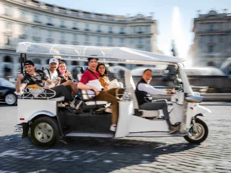 Etuk enjoying piazza della repubblica