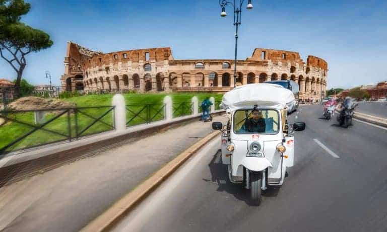 ETuk Tours Rome at colosseum