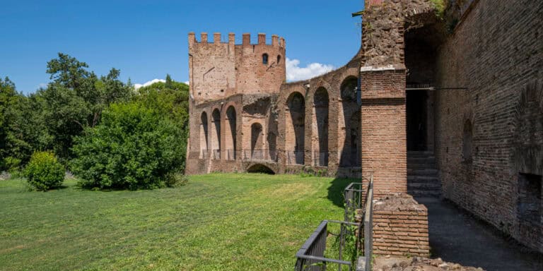Aurelian Walls rome tours