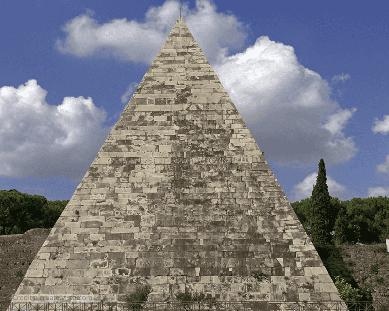Pyramid Caio