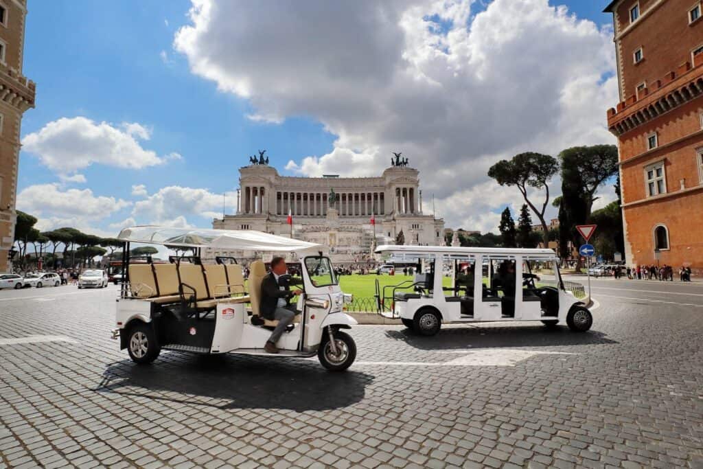 Tour Of Rome In 7 Seater Golf Cart Piazza Venezia