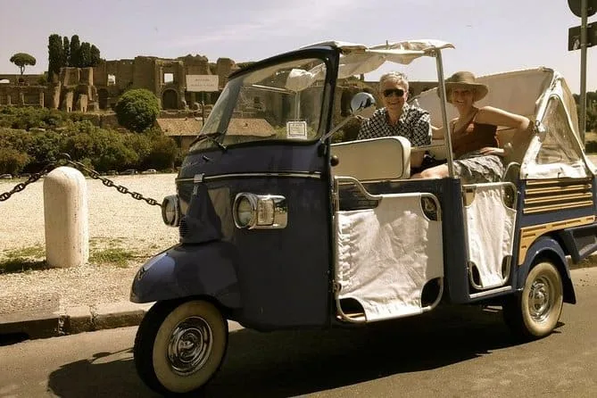 Vintage Piaggio Tour Rome
